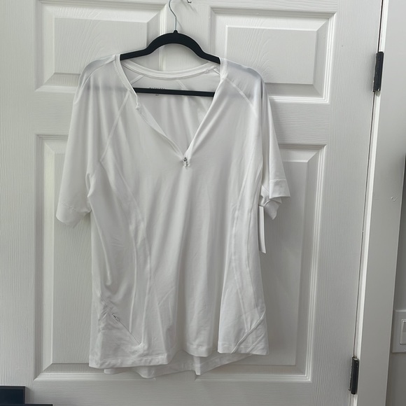 NWT Athleta Pacifica UPF fitted Tee - Picture 2 of 4